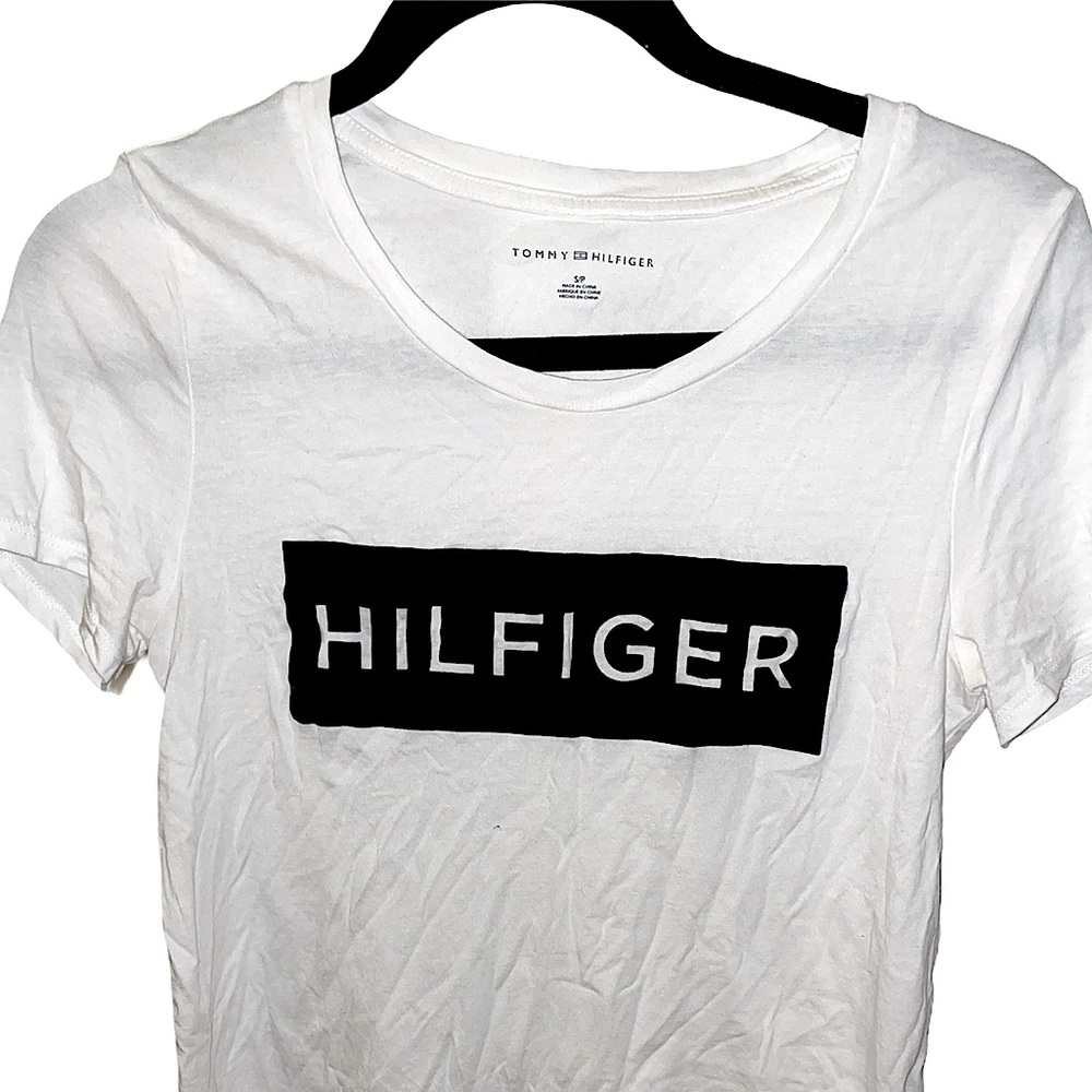 white t shirt